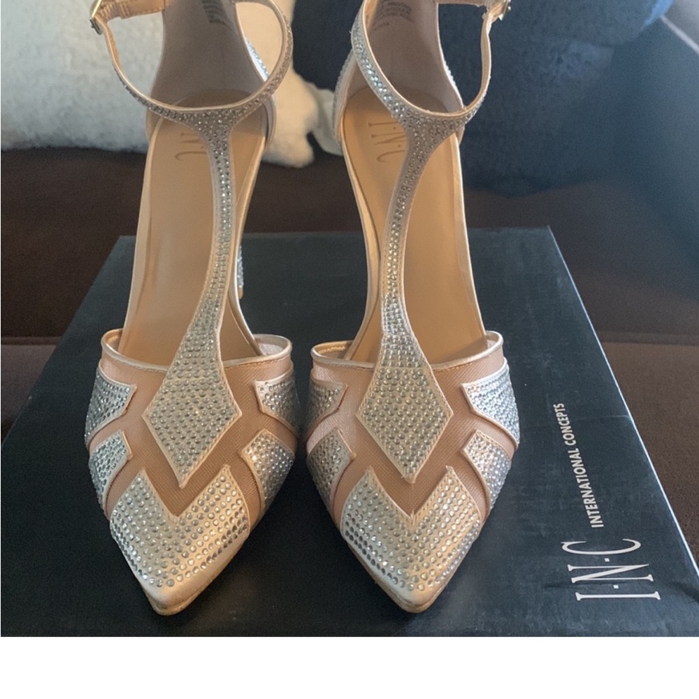 NWT INC Karsynf Beige Bling Heels - Picture 4 of 6